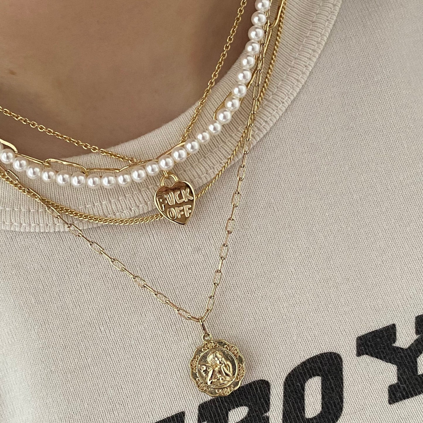 Try it on Girly Pearly Necklace My Store