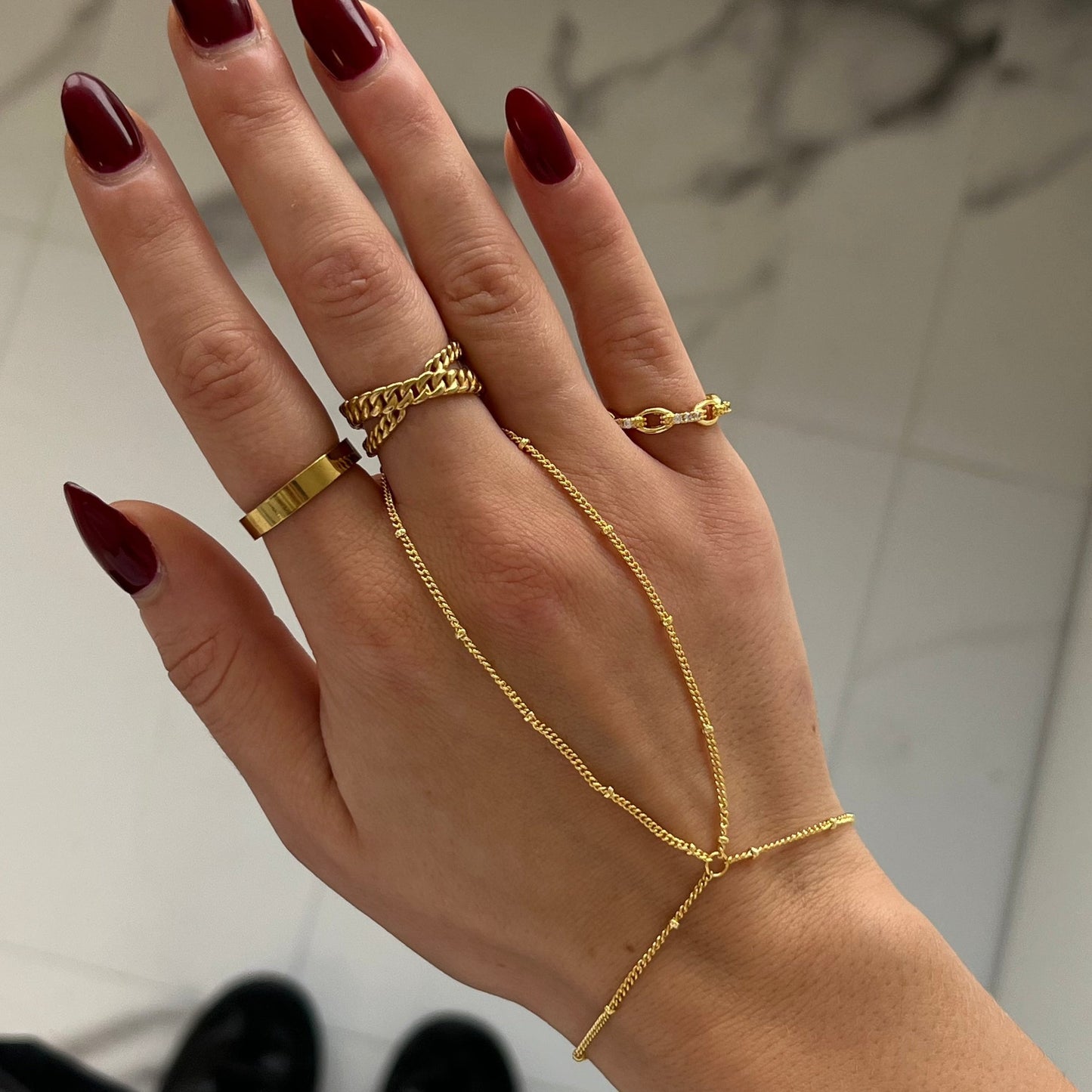 Isla Hand Chain EVRY JEWELS