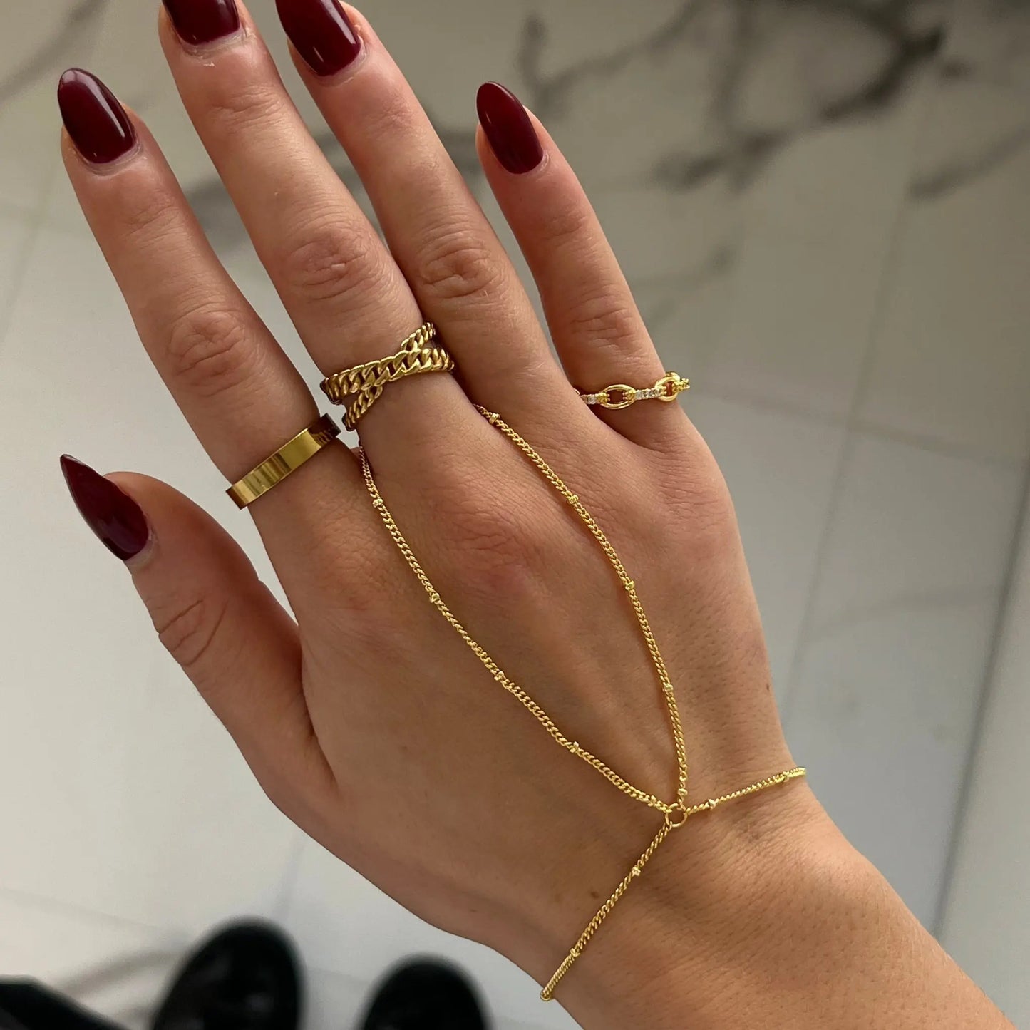 Isla Hand Chain EVRY JEWELS