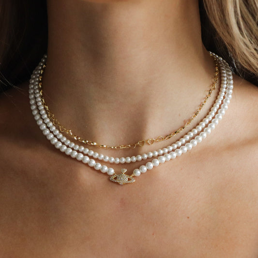 Try it on  Girly Pearly Necklace My Store